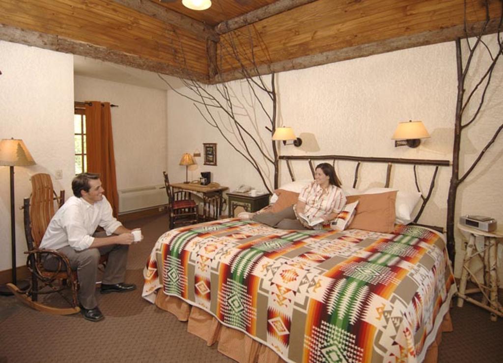 Finger Lakes Lodging Skaneateles Zimmer foto