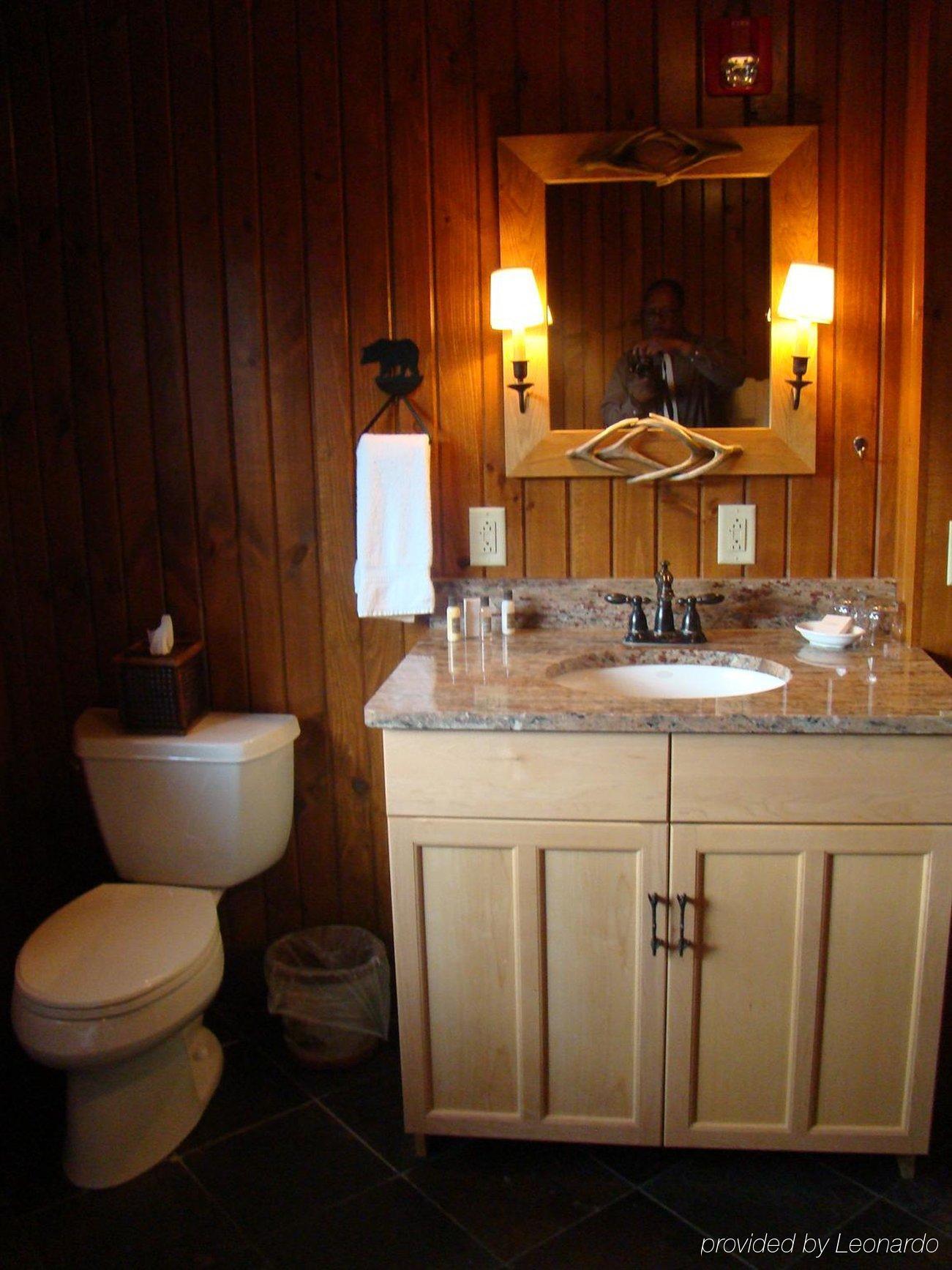 Finger Lakes Lodging Skaneateles Zimmer foto